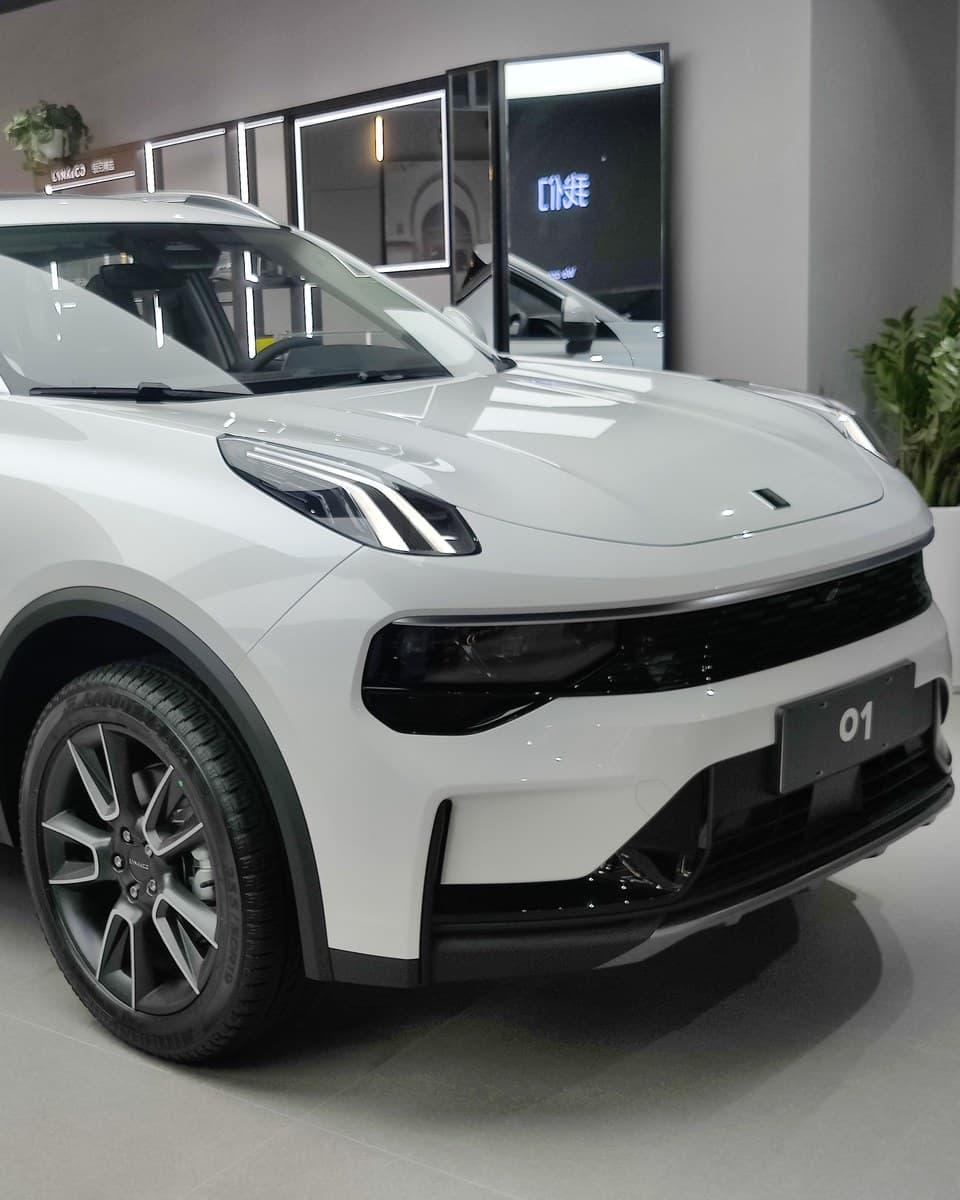 Lynk & Co 01